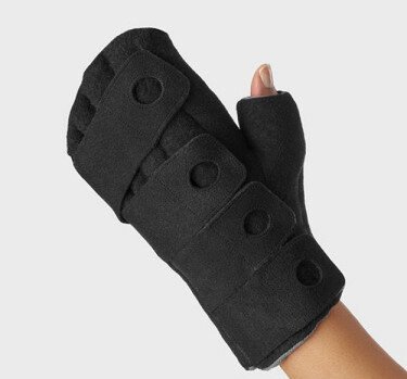 Solaris Tribute Wrap Glove